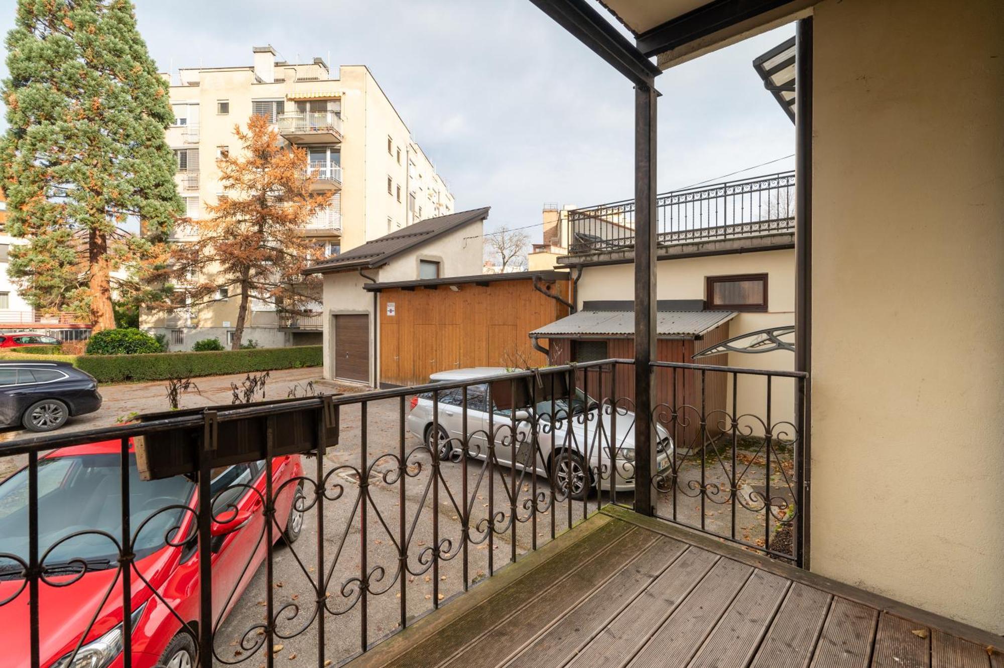 Urban View Apartment With Free Parking 卢布尔雅那 外观 照片