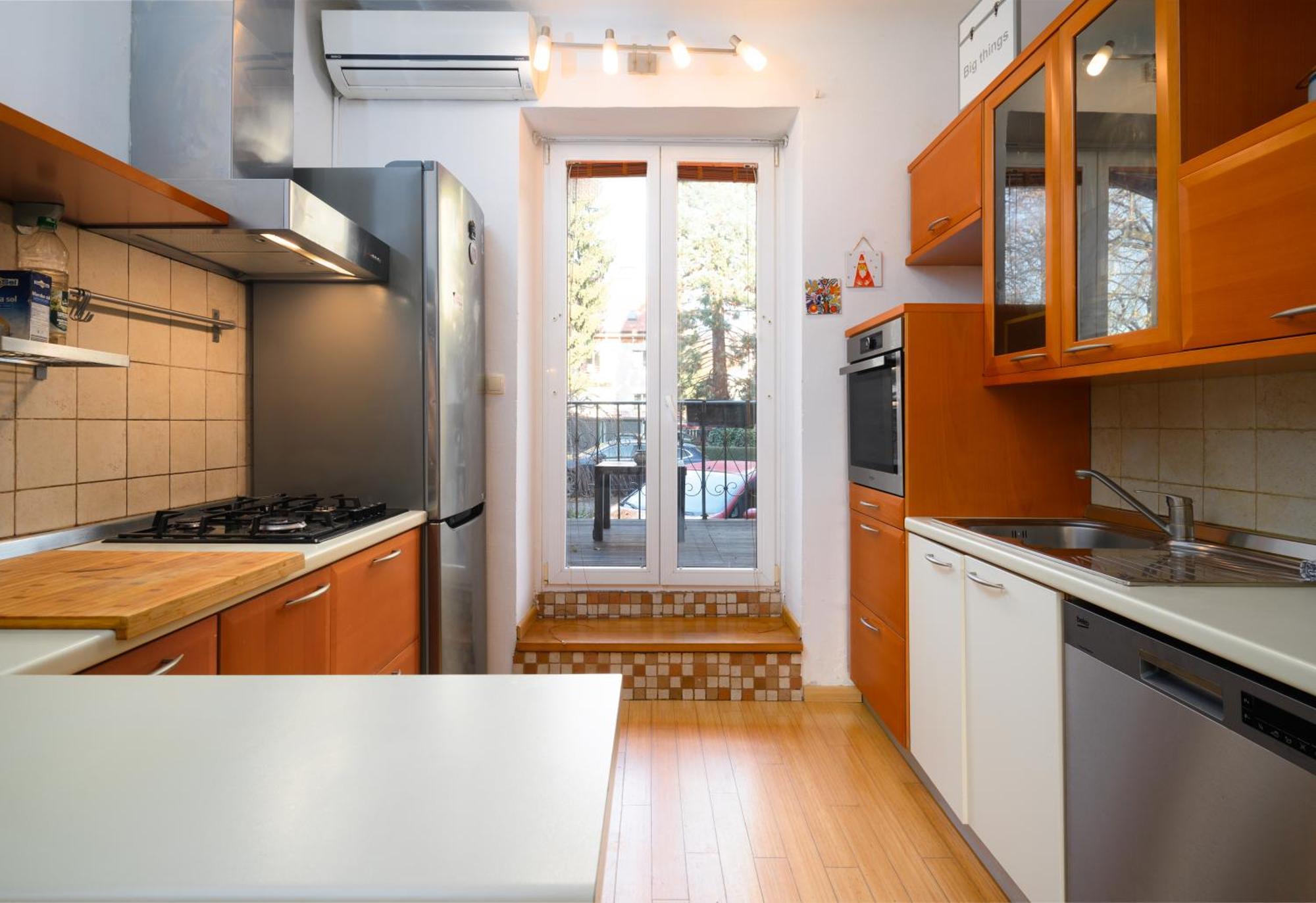 Urban View Apartment With Free Parking 卢布尔雅那 外观 照片